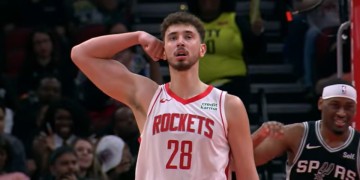 九游官网-NBA球员投票出炉：申京当选最被高估球员 约翰逊怀特并列最被低估
