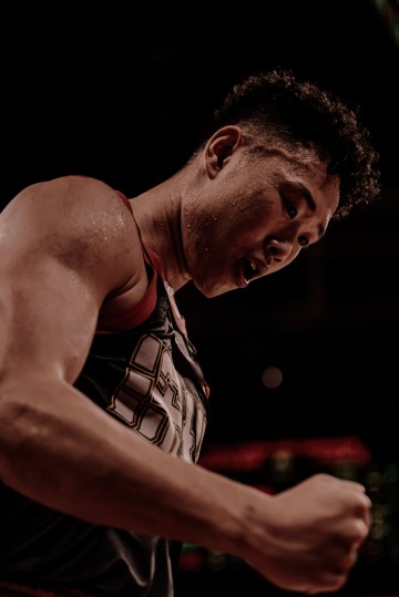 九游娱乐-拿到了！队史第一个MVP！这可是中国男篮首发核心